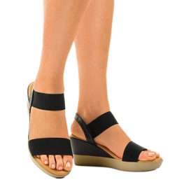 Sandali neri con zeppa 9R170 nero 1