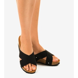 Pantofole nere GU53 sulla zeppa nero 2