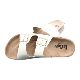 Ciabatte anatomiche bianche laccate Lee Cooper 1043-5 bianco 3