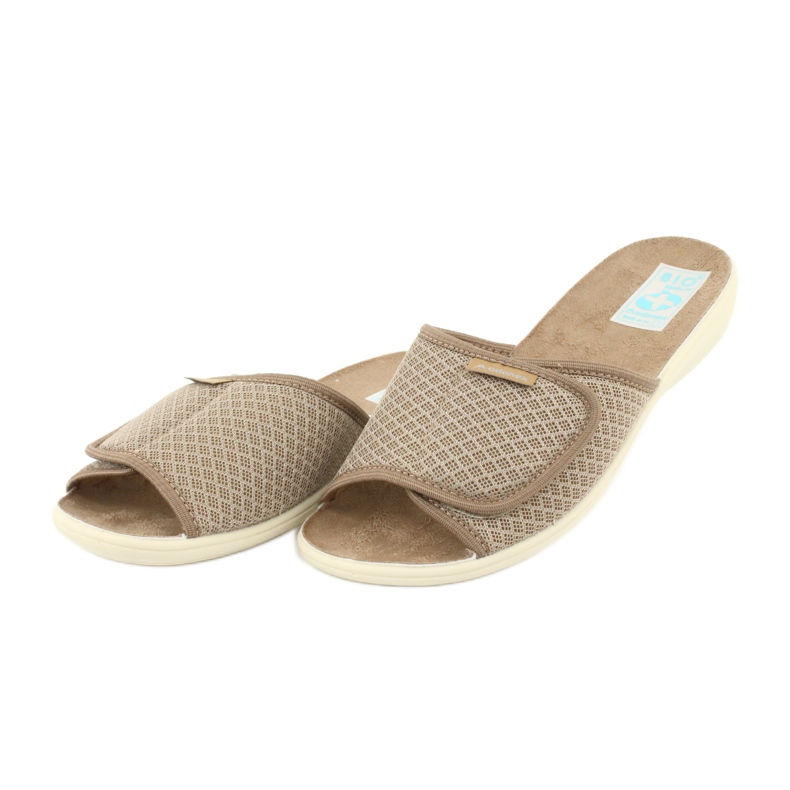 Adanex Pantofole beige con alette in velcro 24840 2