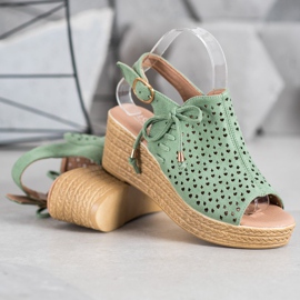 Small Swan Comodi sandali traforati verde 1