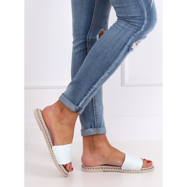 Pantofole da donna bianche 35-185 Bianco 2