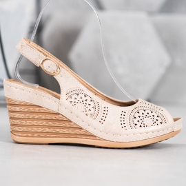 Evento Sandali traforati con ecopelle marrone 1