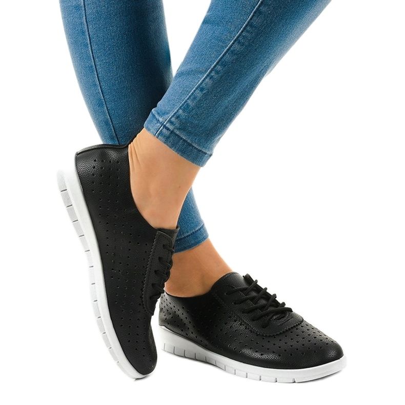 Sneakers nere traforate JH701-1 nero 1