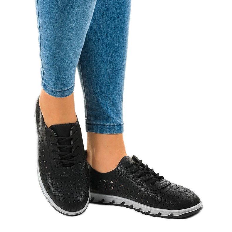 Sneakers sportive nere traforate JH81168-3 nero 1