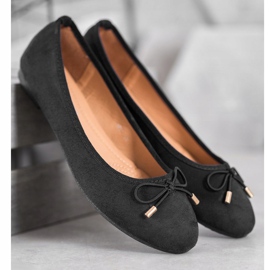 Clowse Ballerine in camoscio nero 1