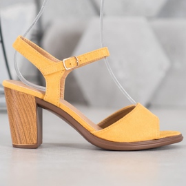 SHELOVET Sandali in pelle scamosciata gialli giallo 1
