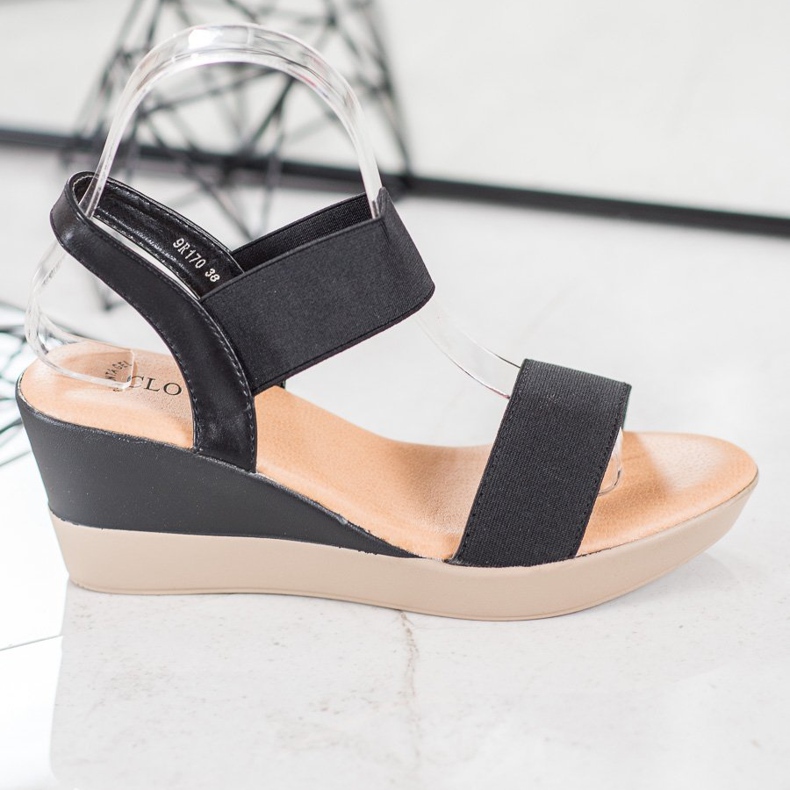 Clowse Sandali leggeri senza lacci nero 2