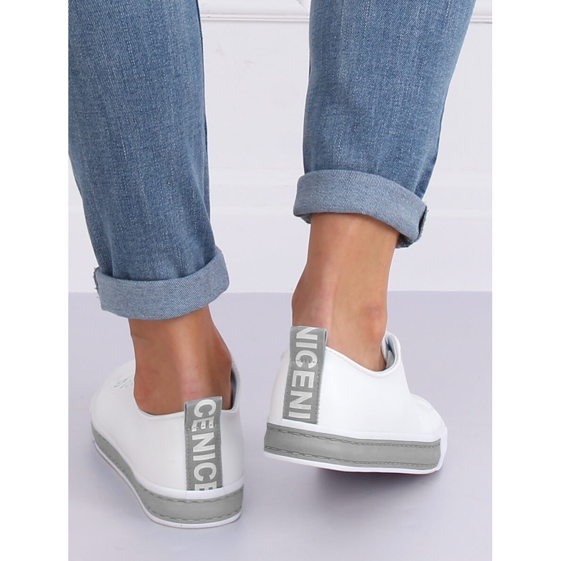 Sneakers da donna bianche CC-17 Argento bianco grigio 1
