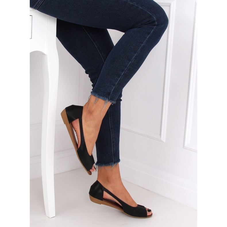 Nero NH-23P Ballerine nere esposte 1