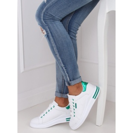 Scarpe sportive da donna bianche NB320P-5 WHITE / GREEN bianca 2