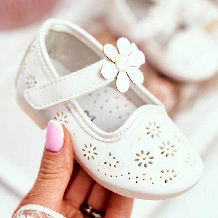 Apawwa Ballerine per bambini su velcro Kwiatuszek White Flored bianca 2