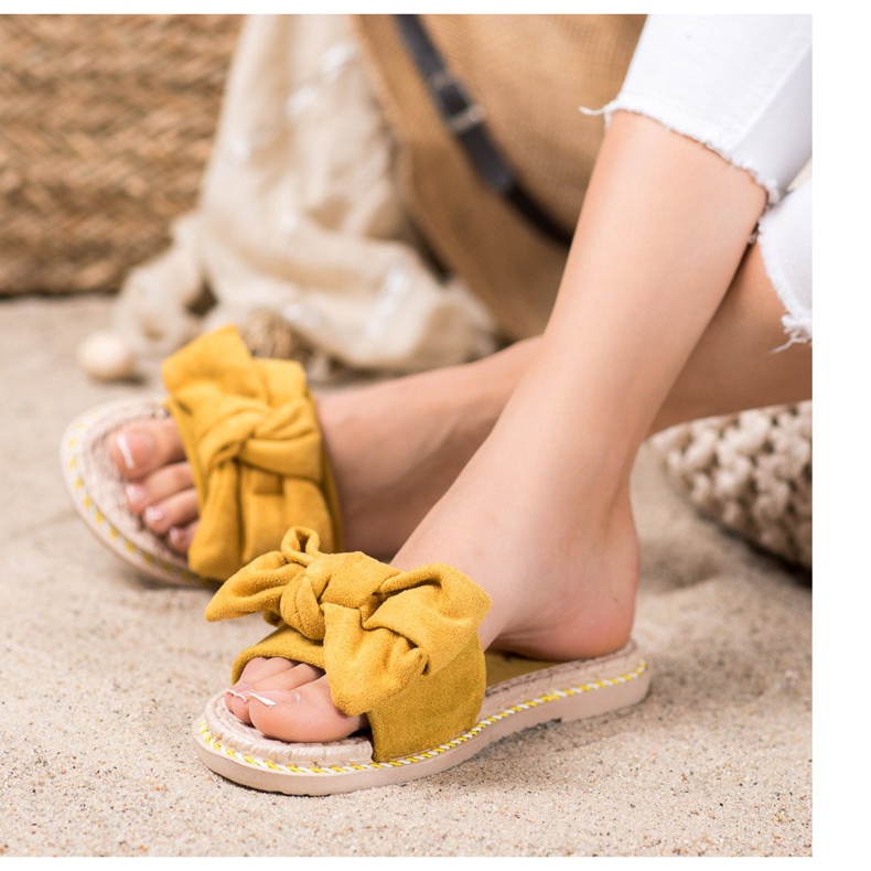 Anesia Paris Eleganti pantofole in pelle scamosciata giallo 2