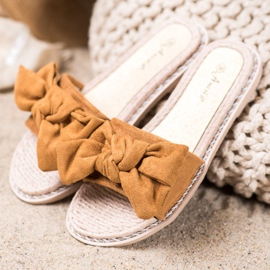 Anesia Paris Eleganti pantofole in pelle scamosciata marrone 1