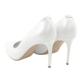 Décolleté su spilla, bianco perla Espinto C-602/134 bianca 3