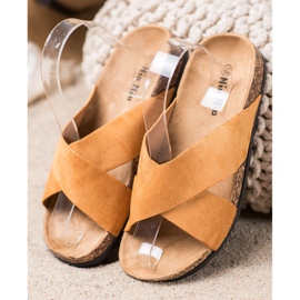 Nio Nio Pantofole casual sulla piattaforma beige 2