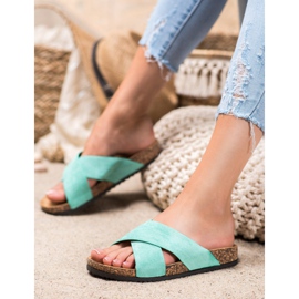 Nio Nio Pantofole casual sulla piattaforma verde 1