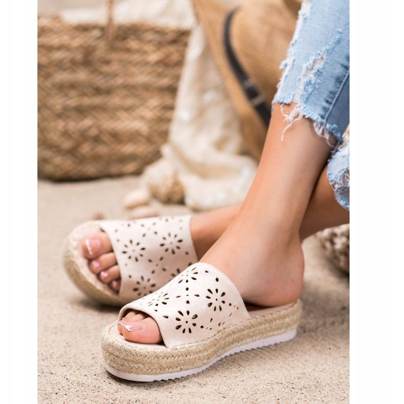 Nio Nio Pantofole Su Una Piattaforma Di Paglia beige 1