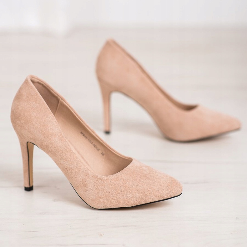 Evento Tacchi in pelle scamosciata beige 1