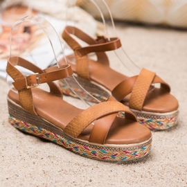 Small Swan Sandali alla moda con ecopelle marrone 2
