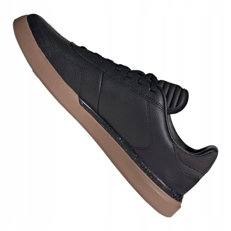 Adidas Sleuth Dlx M EG4614 nero 2