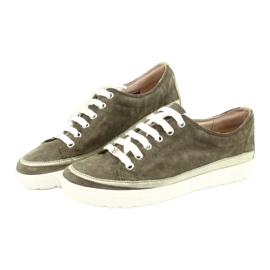 Sneakers donna in pelle Caprice 23654 verde 4