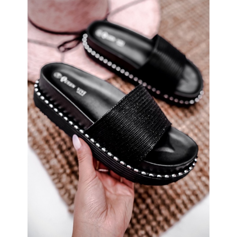Pantofole da donna sulla piattaforma Black Silver Venima nero 1