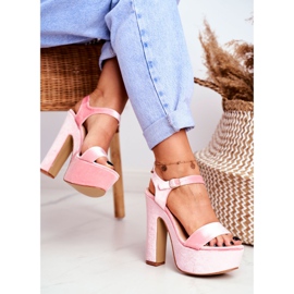 LU BOO Sandali rosa alti su una barra di scarpe alte in velluto 2