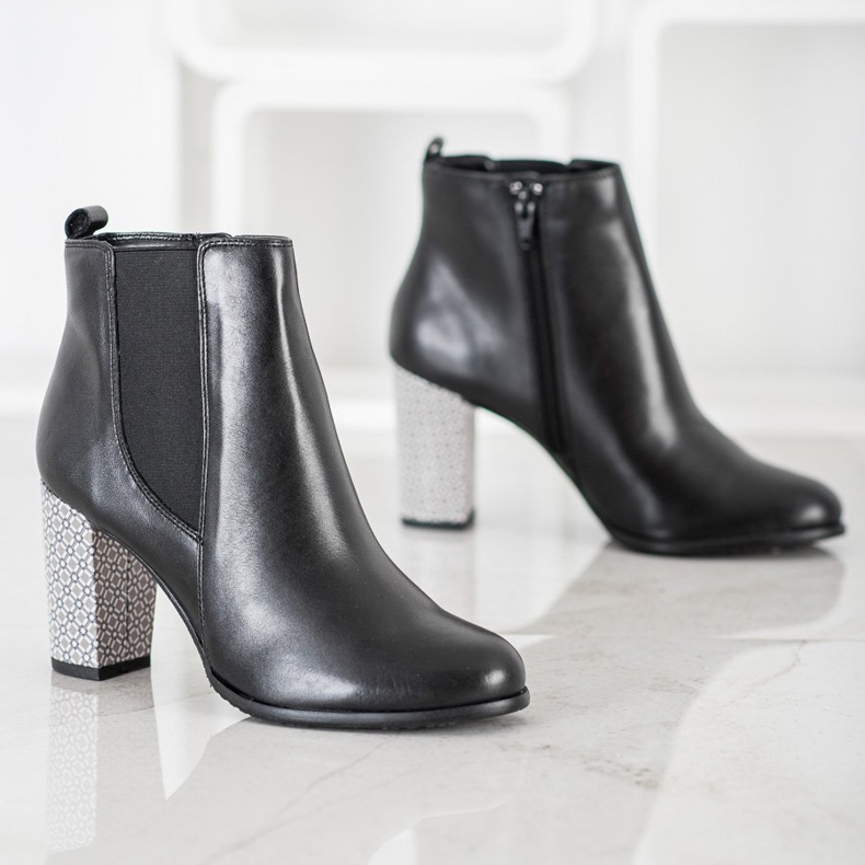 Evento Stivaletti classici in pelle nero 1