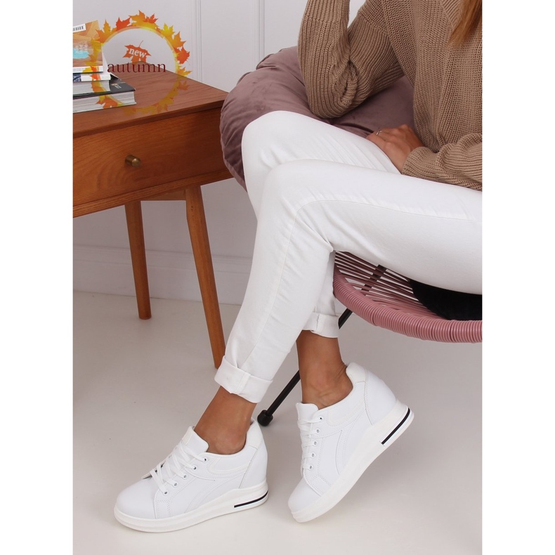 Sneakers bianche BY-0370 WHITE / WHITE su zeppa nascosta bianca 1