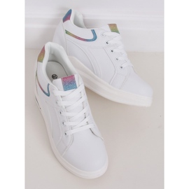 Sneakers bianche BY-0370 WHITE / COLOR su zeppa nascosta bianca 1