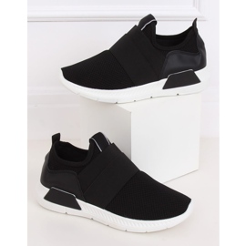 Nero 7786-Y Scarpe sportive nere 1