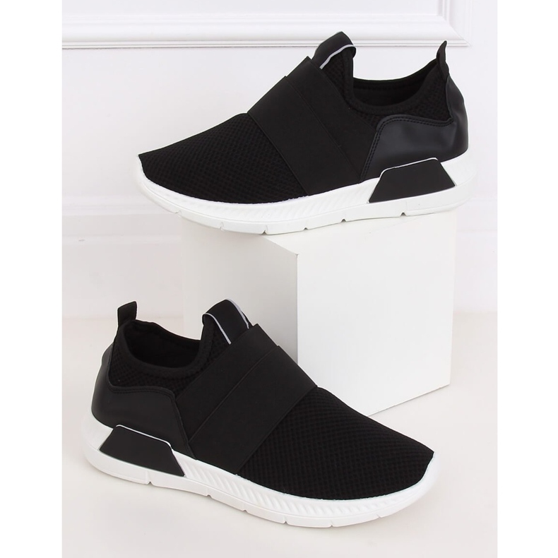 Nero 7786-Y Scarpe sportive nere 1