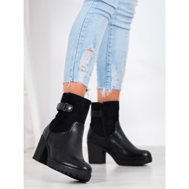 J. Star Stivali caldi sul post nero 1