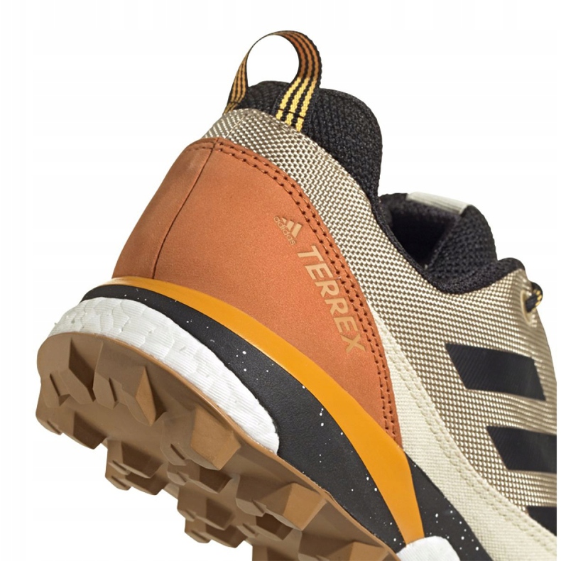 Scarpe Adidas Terrex Skychaser Lt M FV6836 beige multicolore 2