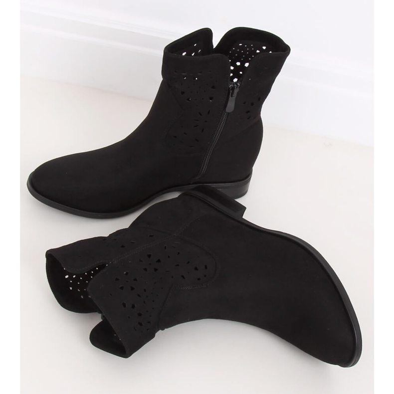 Stivali traforati tacco nascosto nero CH2008 Black 1