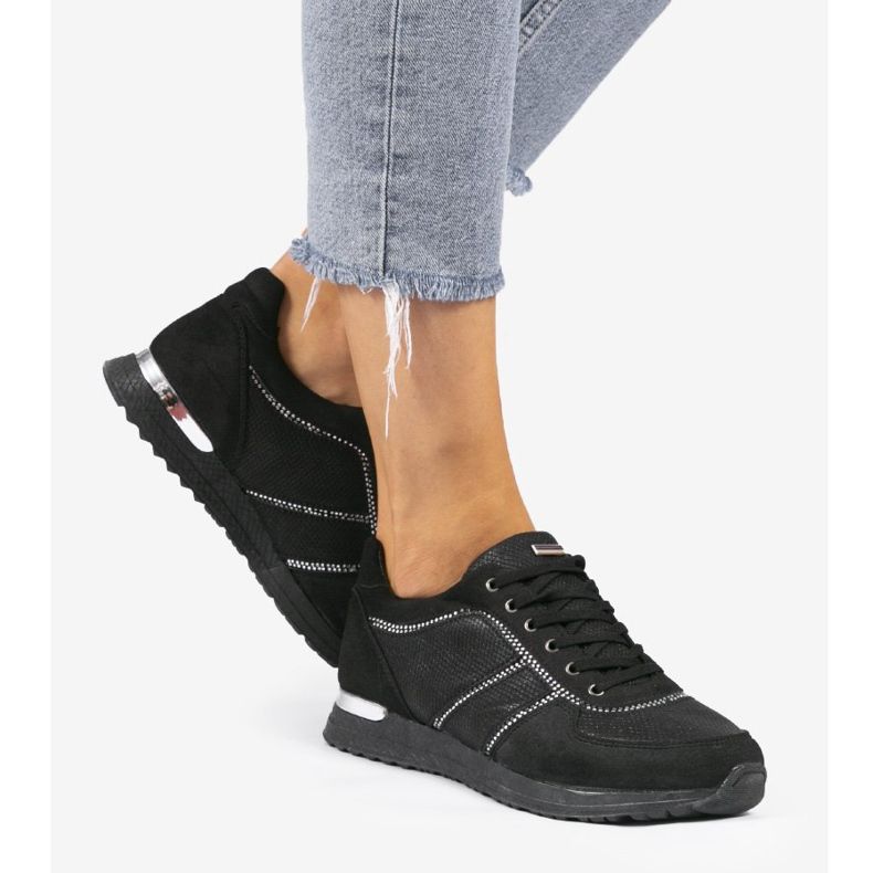 Scarpa sportiva in ecopelle scamosciata nera 6162-Y nero 1