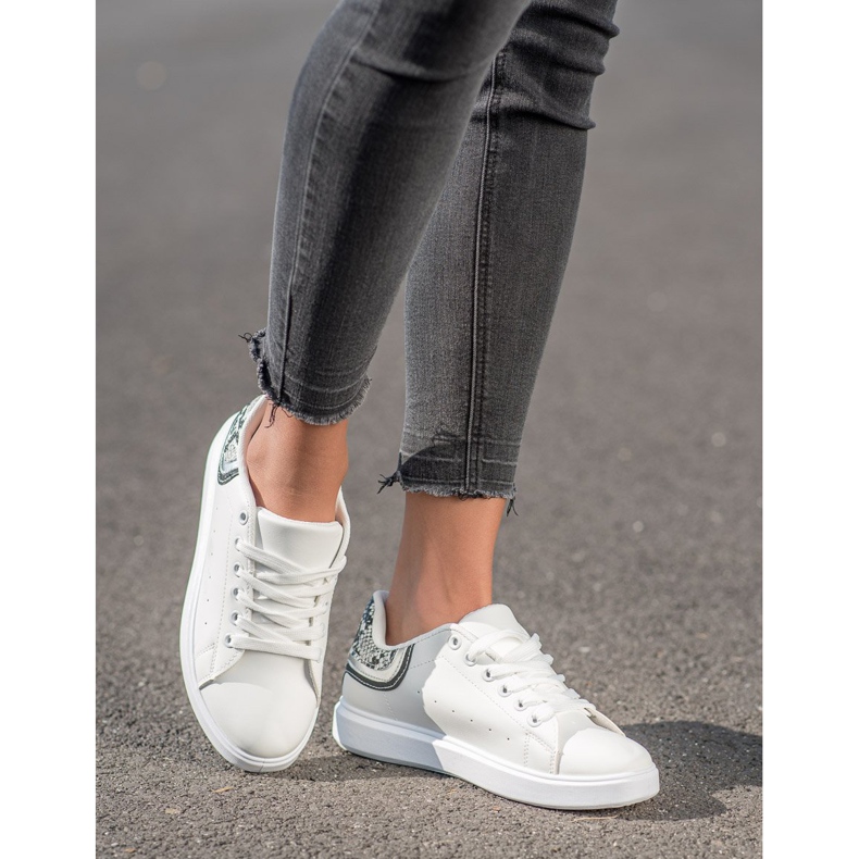 SHELOVET Comode scarpe da ginnastica bianche bianca 1