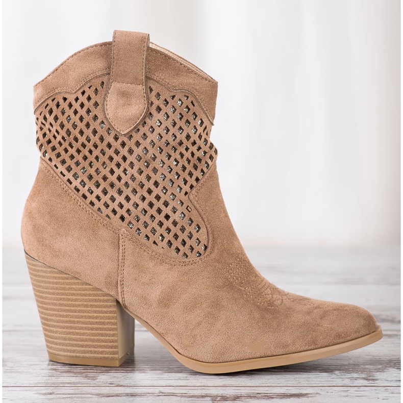 Erynn Stivali texani traforati beige 1