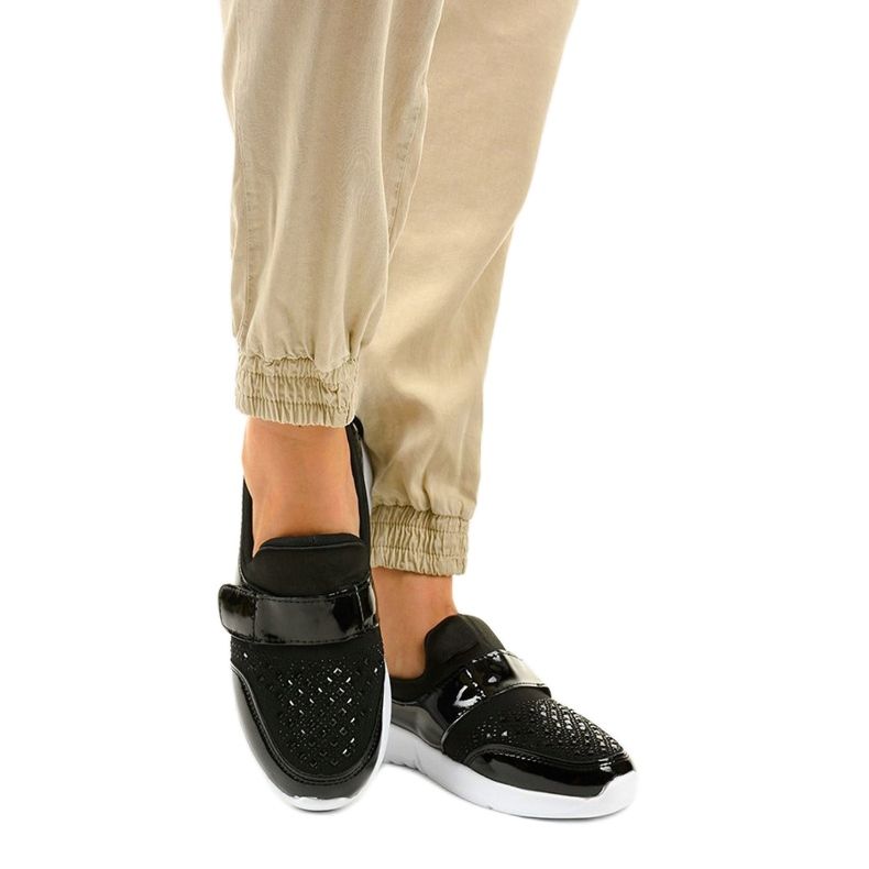 Scarpe sportive slip-on bianche e nere B120-1 nero 2