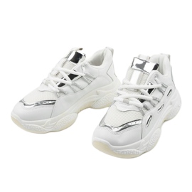 Sneakers sportive bianche più lunghe bianco 2