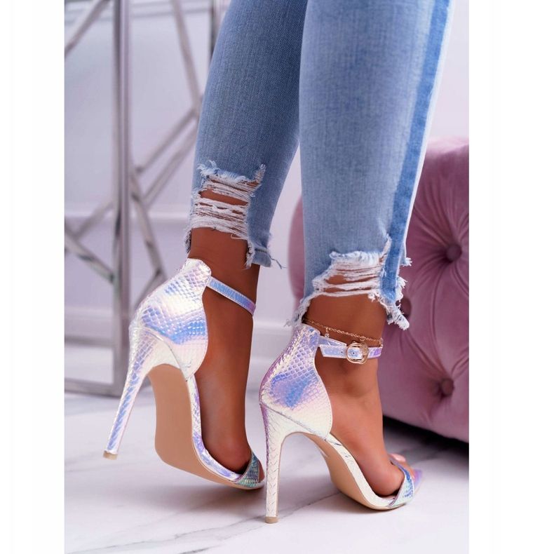 Sandali da donna con tacco alto Lu Boo Opalescent Debbi bianco rosa argento 2