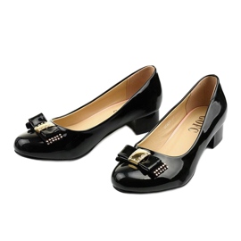 Décolleté laccate nere sul post GFA89 nero 2