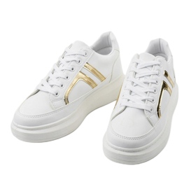 Le prime sneakers bianche bianca d'oro 2