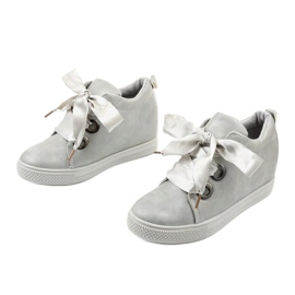 Sneakers grigie su una zeppa con nastro Sherene grigio 2