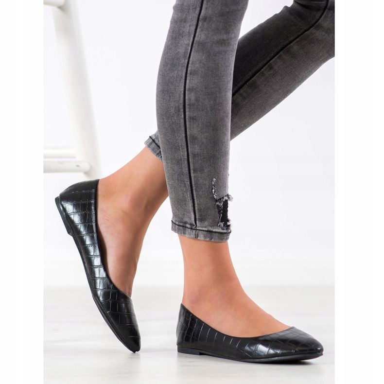 Weide Ballerina In Spitz nero 2