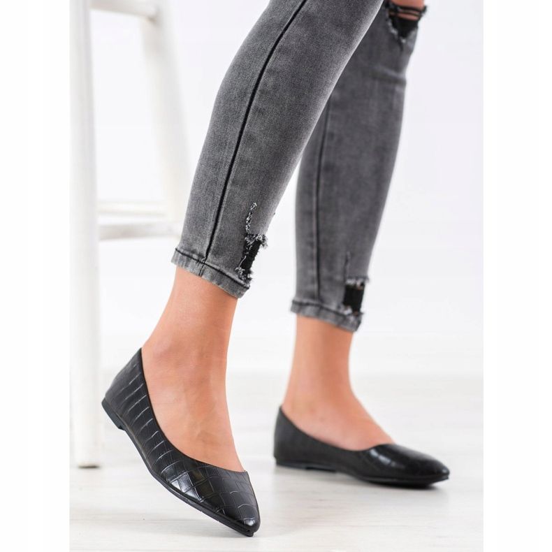 Weide Ballerina In Spitz nero 1