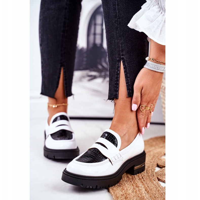 PV3 Mocassini Brogue Donna Pelle Bianco Visconi 3136042 bianca nero 1