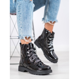 VINCEZA operai laccati nero 2