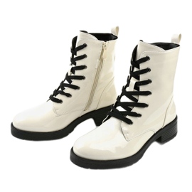 Stivali laccati bianchi di Slider bianco 2